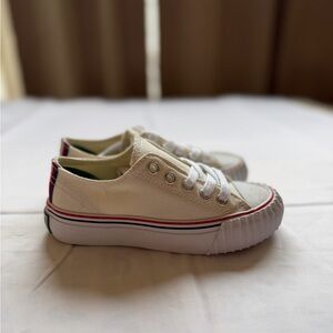 PF Flyer center lo white kids new in original box